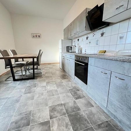 Apartments Im Herzen Von Neumuenster Innenstadt & Hbf Fusslaeufig, Mit Privatparkplatz 외부 사진