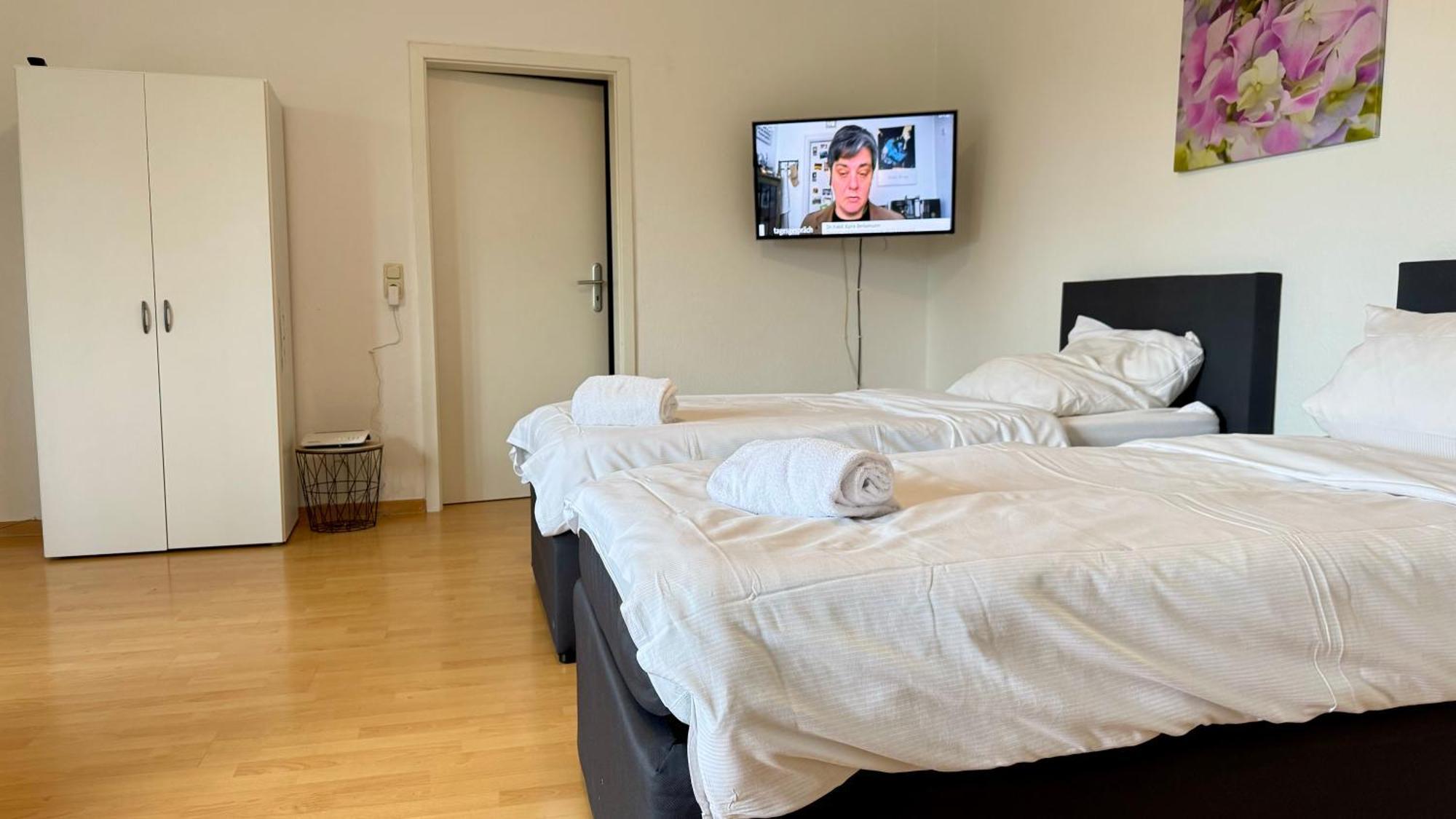 Apartments Im Herzen Von Neumuenster Innenstadt & Hbf Fusslaeufig, Mit Privatparkplatz 외부 사진