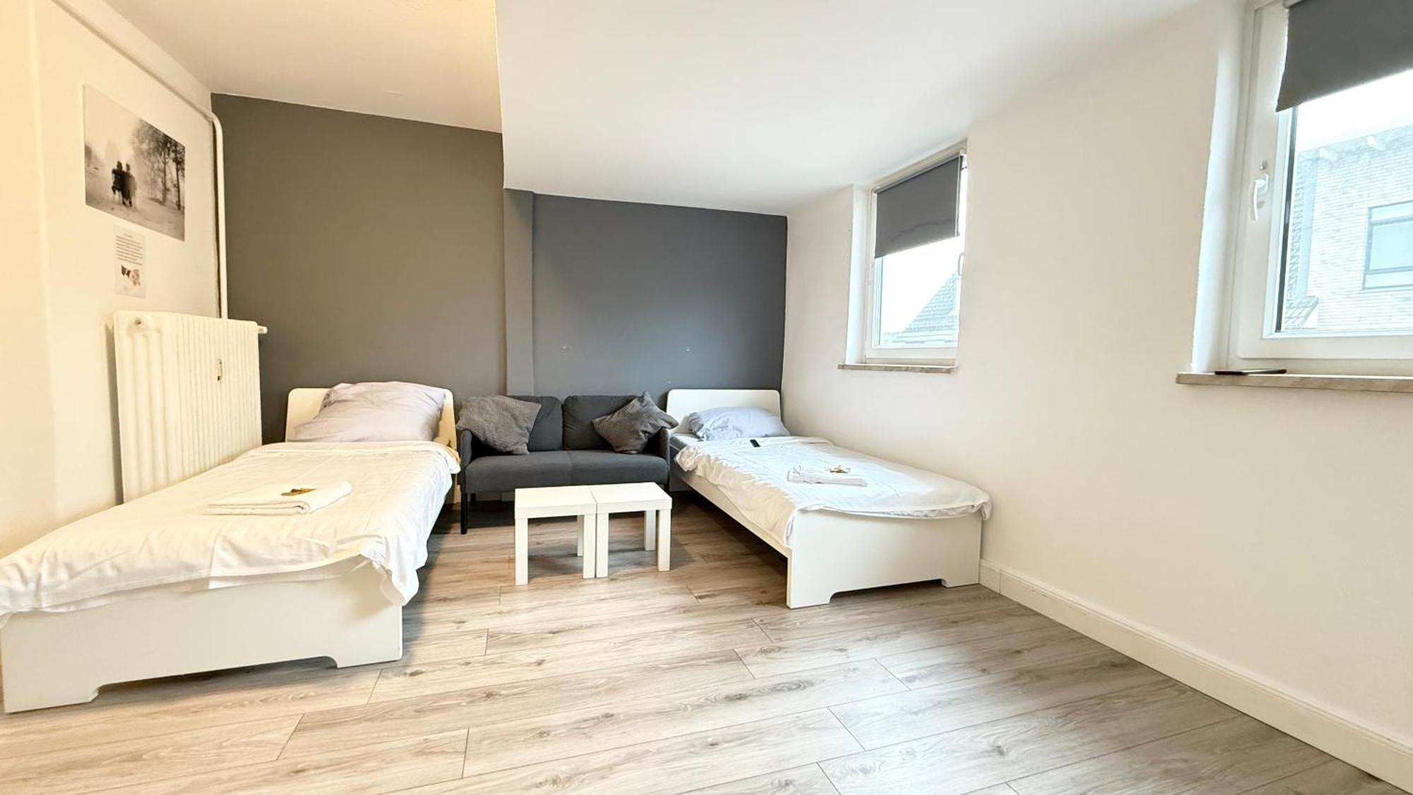 Apartments Im Herzen Von Neumuenster Innenstadt & Hbf Fusslaeufig, Mit Privatparkplatz 외부 사진